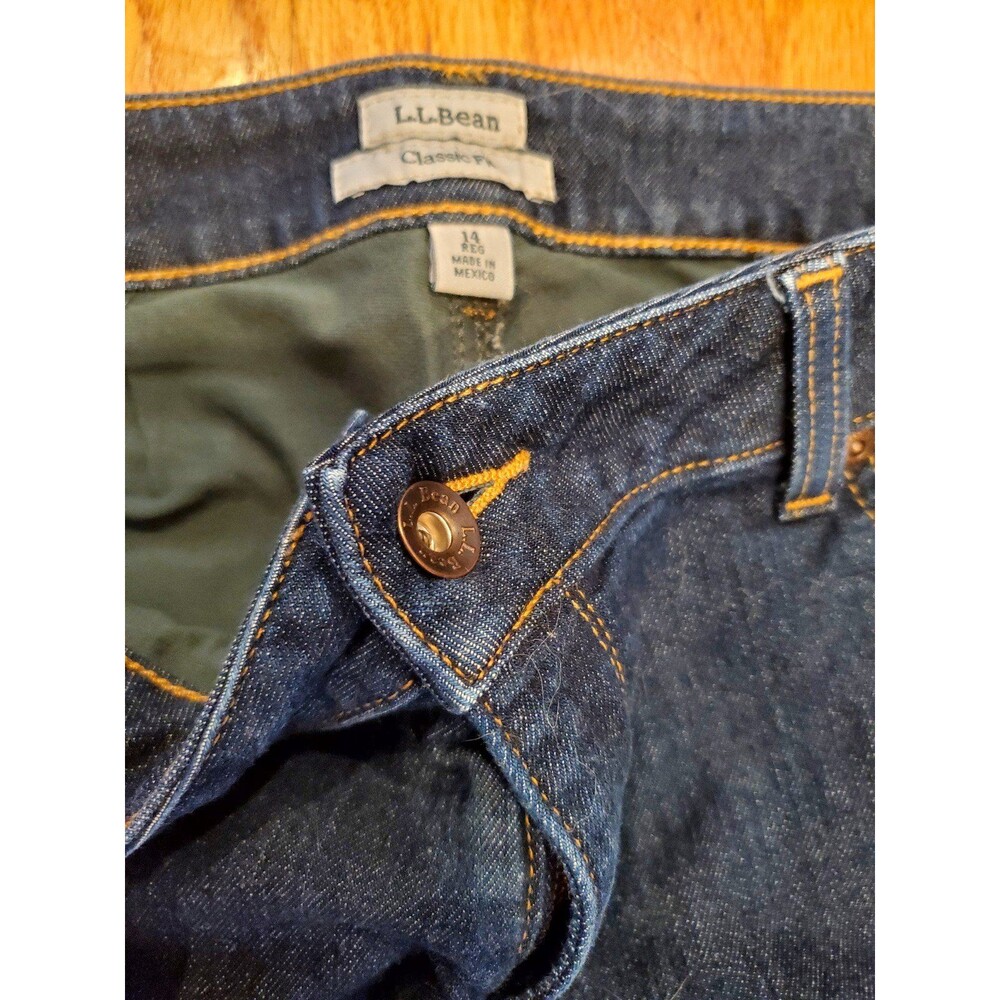 LL Bean Classic Fit Womens Denims Jeans Size 14R - Picture 3 of 6